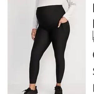 💛Bundle&Save Maternity💛 Maternity full panel power soft 7/8 length leggings L